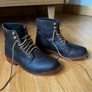 Nisolo Amalia boots size 8, good-excellent used condition.